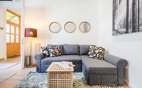 Bpr Blooming Design Home With A/C